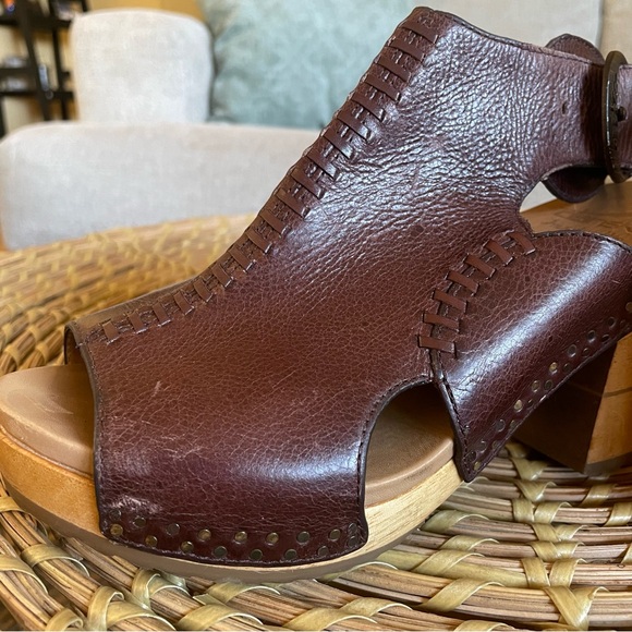 Dansko Brown Leather Wooden Platform Heel Boho Sandals Sz-36/US6 - Picture 12 of 13